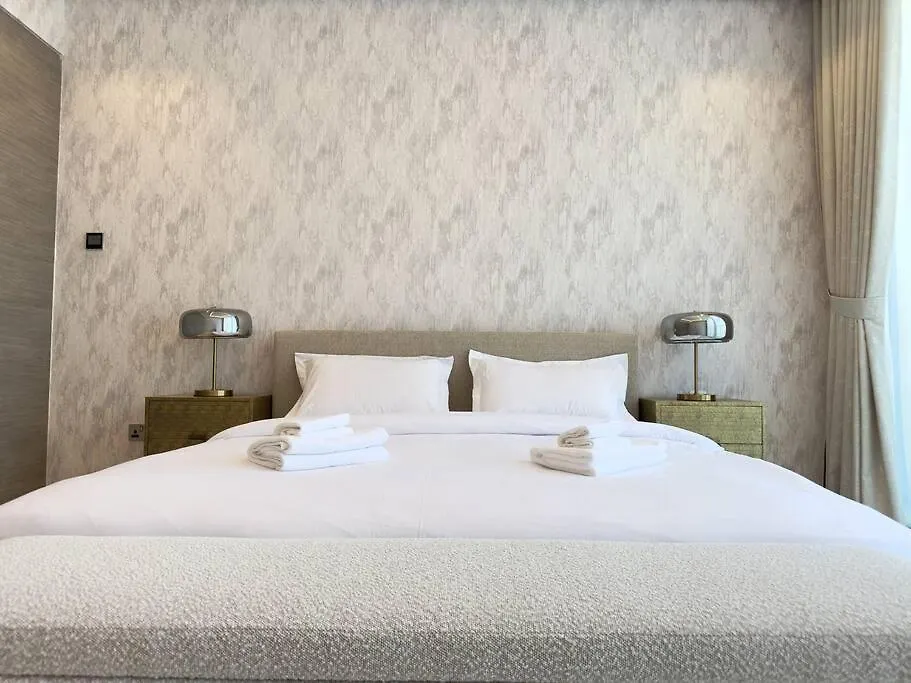 Dar Vacation - Luxury 2Br Apartment - Skyline View Near Burj Khalifa Dubai United Arab Emirates